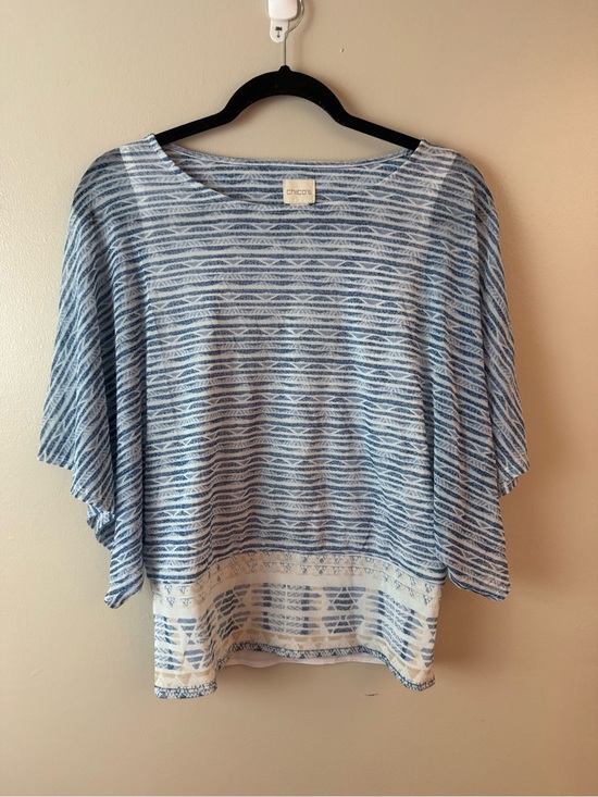 Chico's Tops - Chico's Blue & White Patterned Top With Dolmen Sleeves Size 0